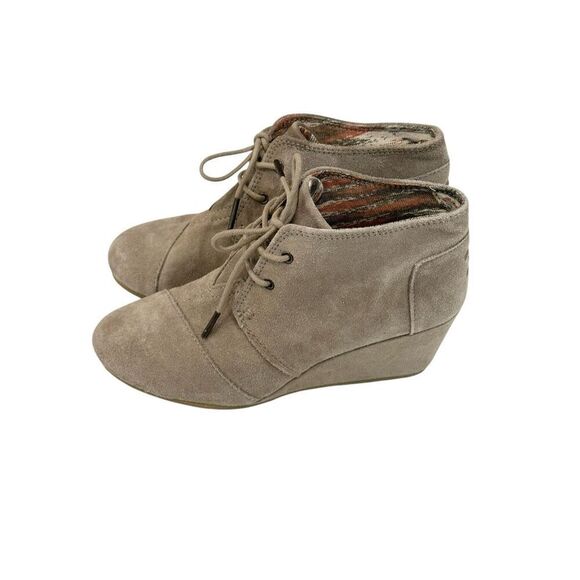 Toms Boots Desert Wedge Heels Lace Up Ankle Booties Beige Suede Comfort - Picture 6 of 9